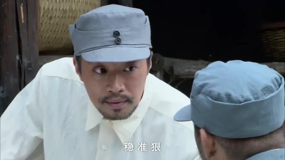 战火兵魂:小伙和老大哥练习,小伙蒙眼拼刺刀,这波操作真是秀