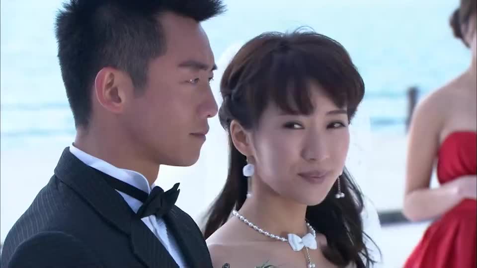 爱的秘笈:父亲准备好演讲稿,婚礼却直接开席了,娜娜恨父亲!