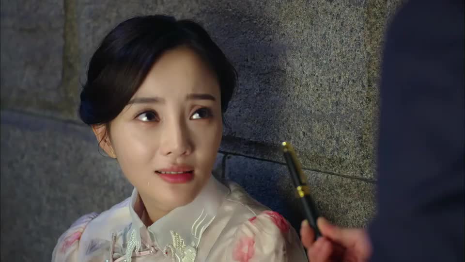 煮妇神探李小璐这段还原小说了十几年后我成了你的阶下囚