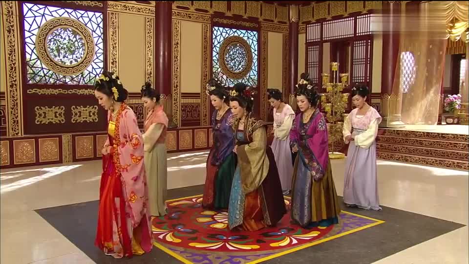 宫心计何贵妃上位直接灭了王贵妃的威风看你还敢嘚瑟