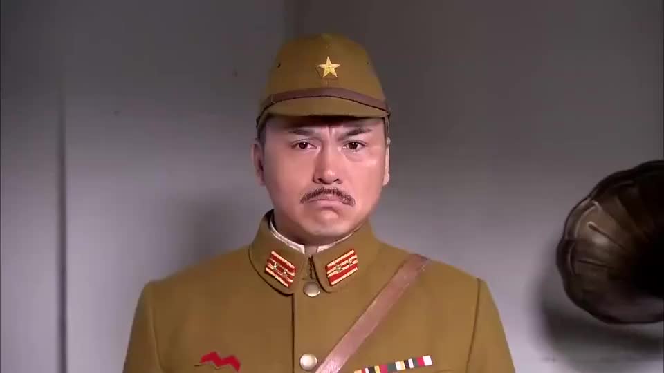 飞虎队日本鬼子兴师问罪小伙子巧妙应对哭哭啼啼一顿解释
