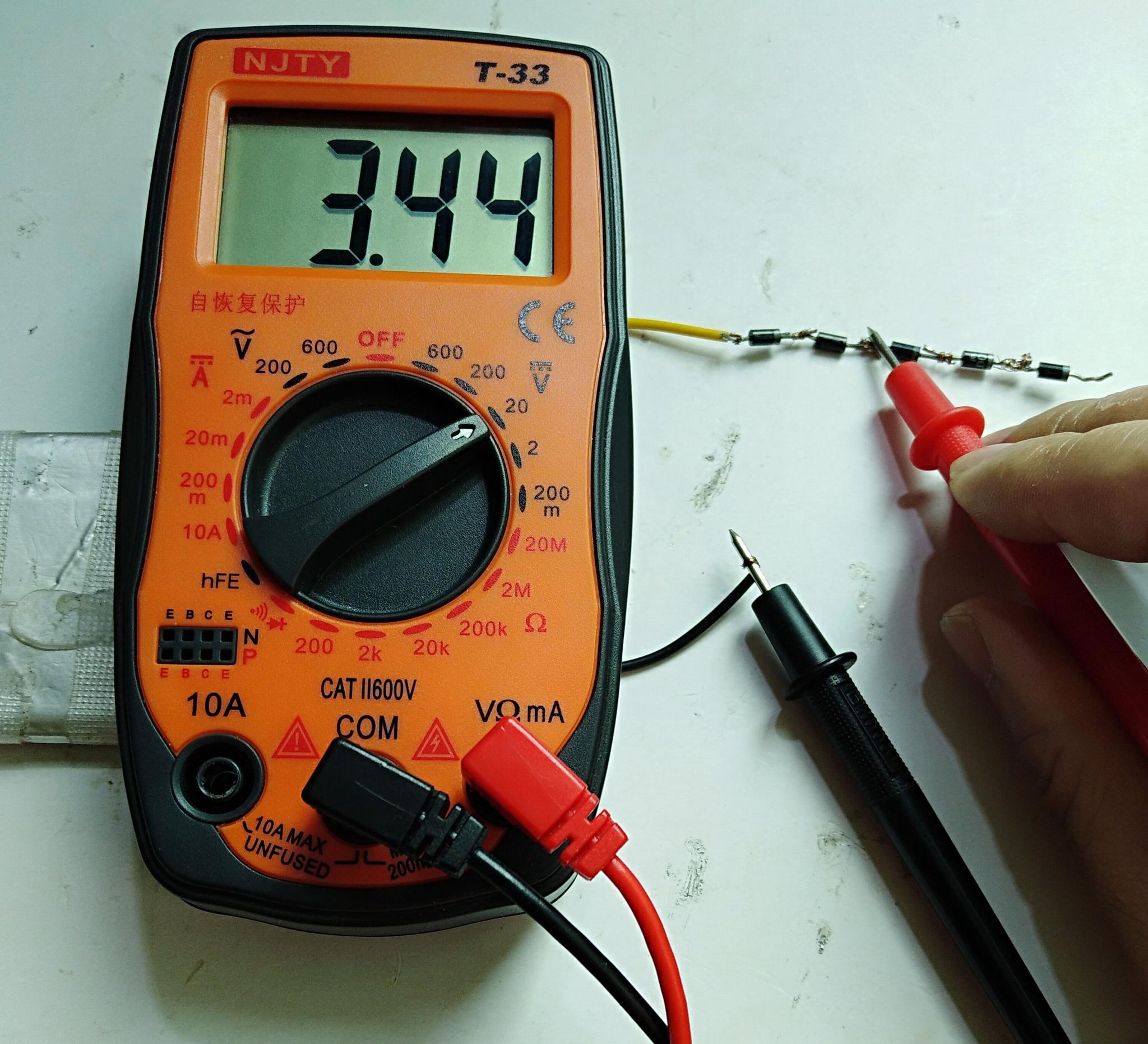 自制简易直流降压电路|万用表|二极管|负极_新浪新闻