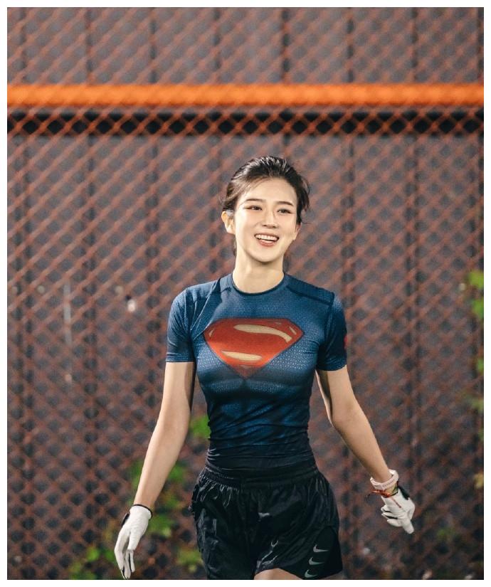 家暴门2年张培萌妻子大变样减46斤身材傲人如超模考进清华