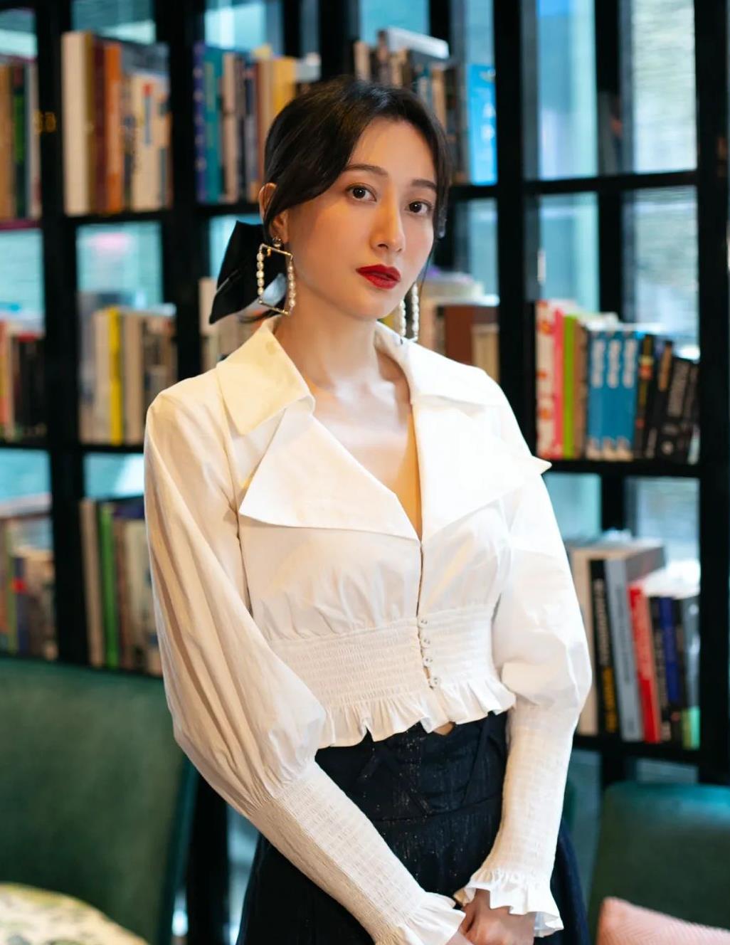 董维嘉穿搭日志法式优雅遇上惬意的下午