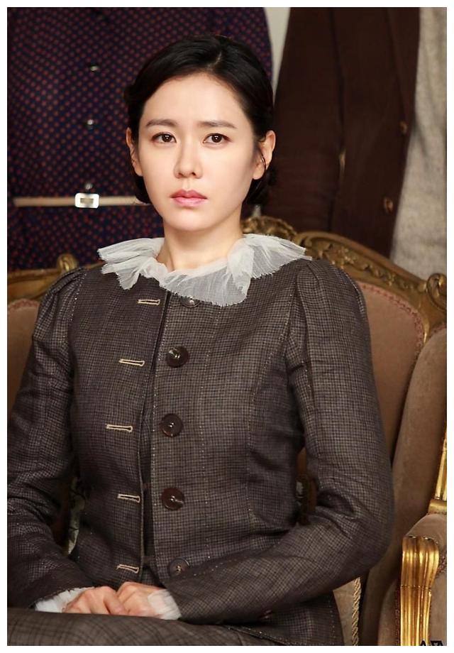 孙艺珍古装气质优雅,贵族千金,艺妓造型美成仙,被网民称为孙仙