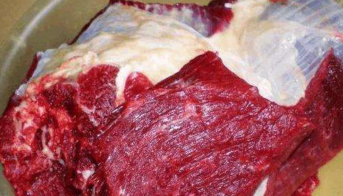 假牛肉是怎么做出来的看完以后才知道猫腻太多买的时候要注意