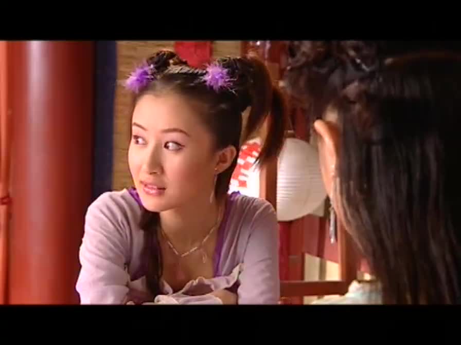 鸡祥如意:三郎想要闯进屋里,星儿悄悄打开房门!