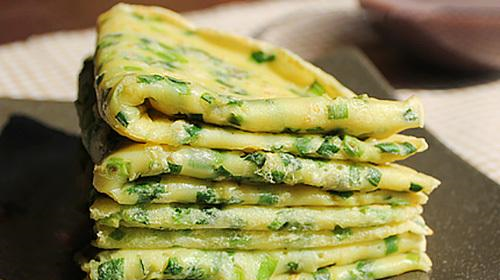 老妈自制"韭菜鸡蛋饼",营养全面,味道鲜美,孩子跟我抢着吃!