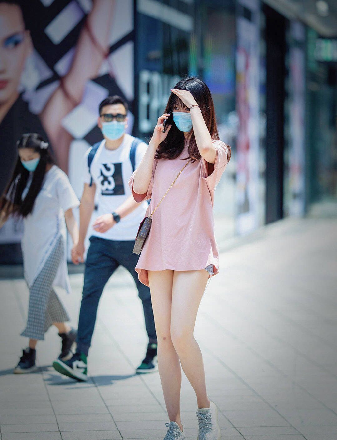 什么样的腿型让女人变自信匀称而修长真的没挑了大胆展露自己