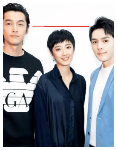 除非他和明星同框,看到周震南没忍住|李佳琦|身高|明星_新浪新闻