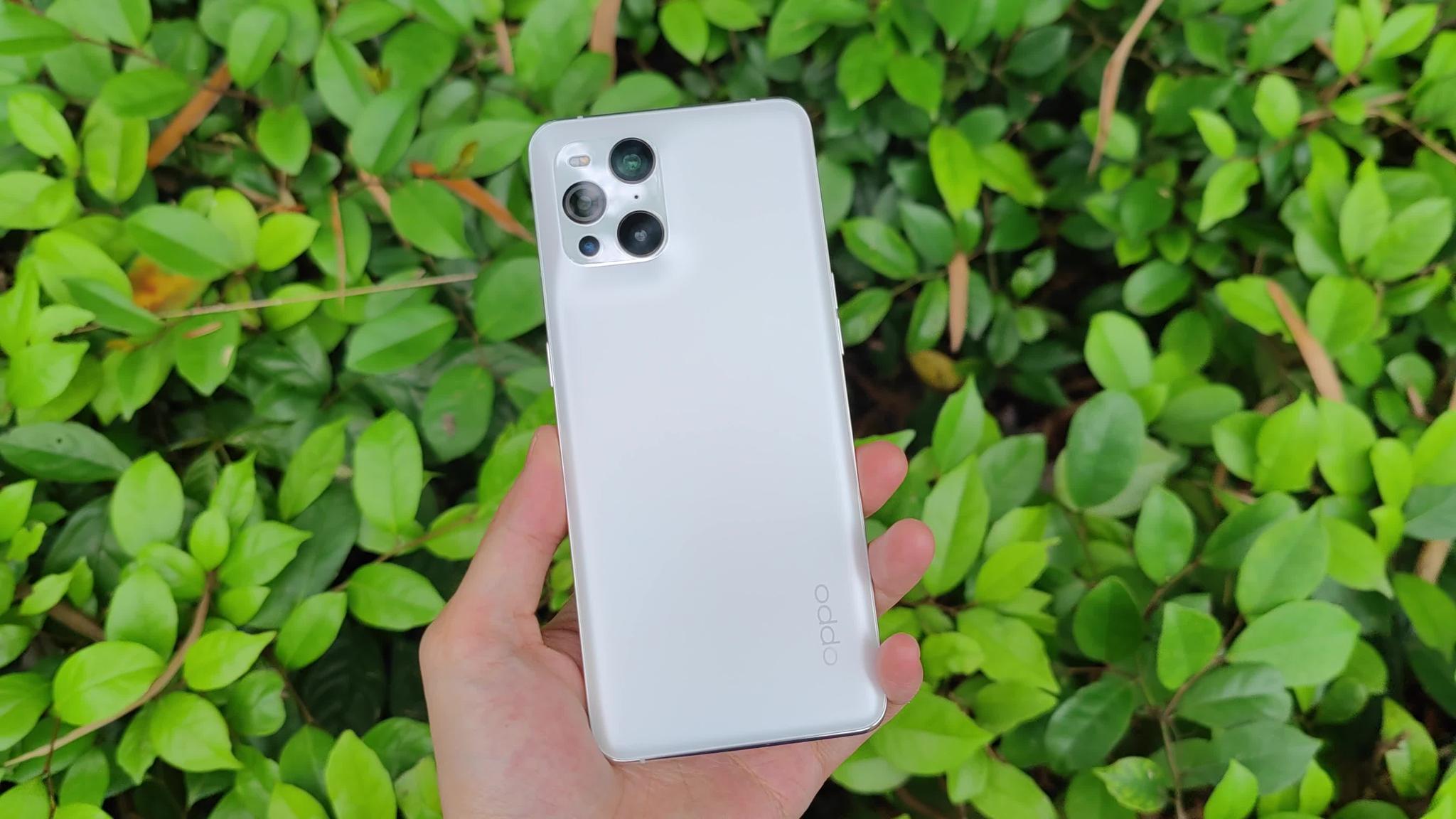 绝对是今年最好看的白色手机!oppo find x3上手质感诱人?