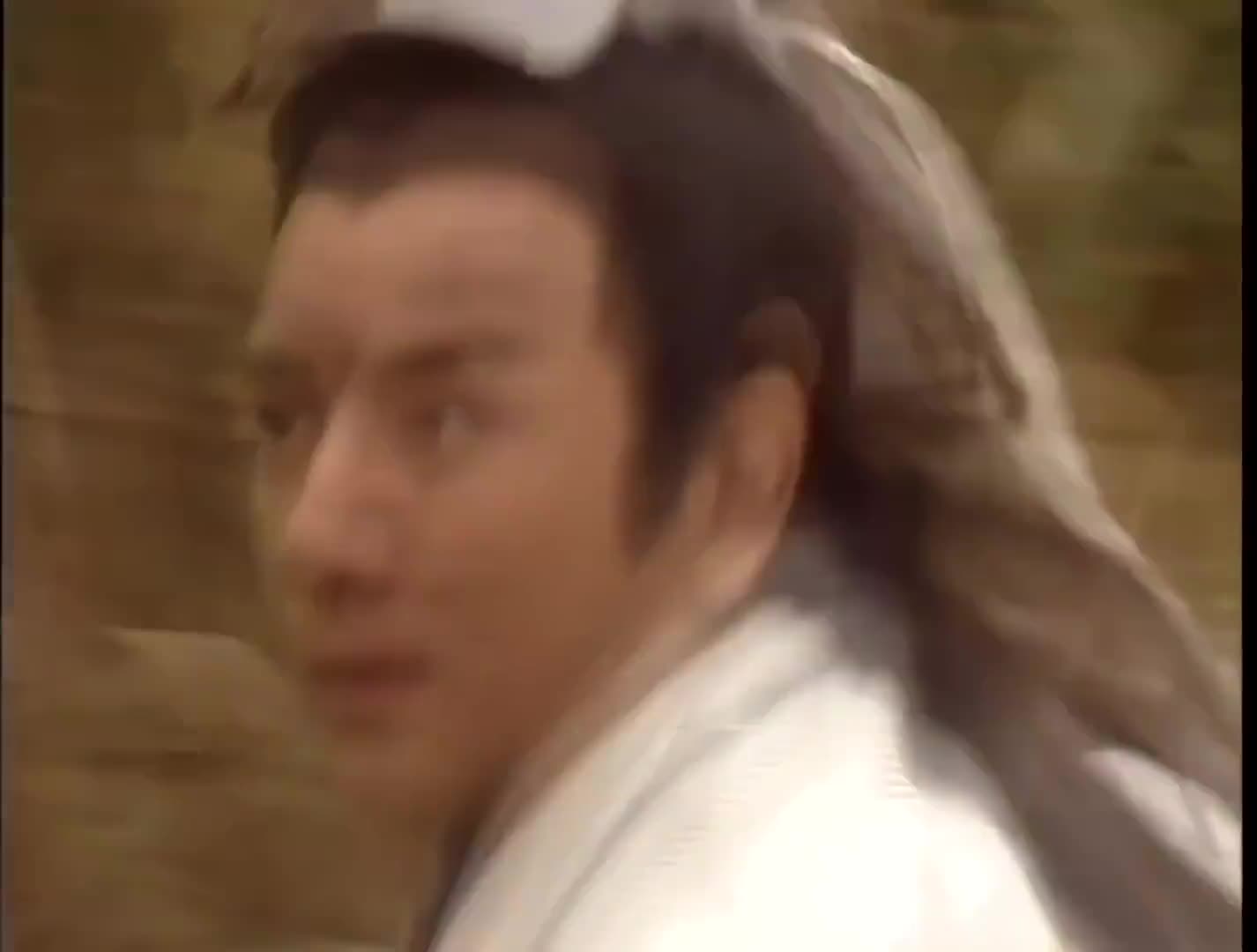 天龙八部段誉带木婉清逃跑却遇见云中鹤段誉用凌波微步逃命