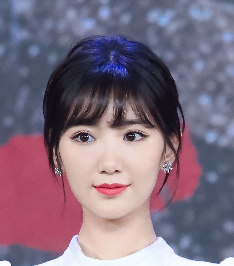 清澈的眼神灵动的神采,她是娱乐圈最干净的女孩子,一直不为名利