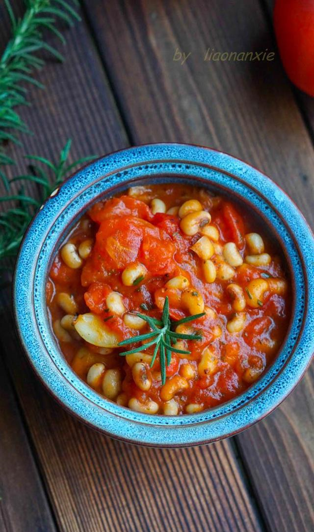 白豇豆加西红柿简单一煮超好吃是主食也是菜孩子特别喜欢