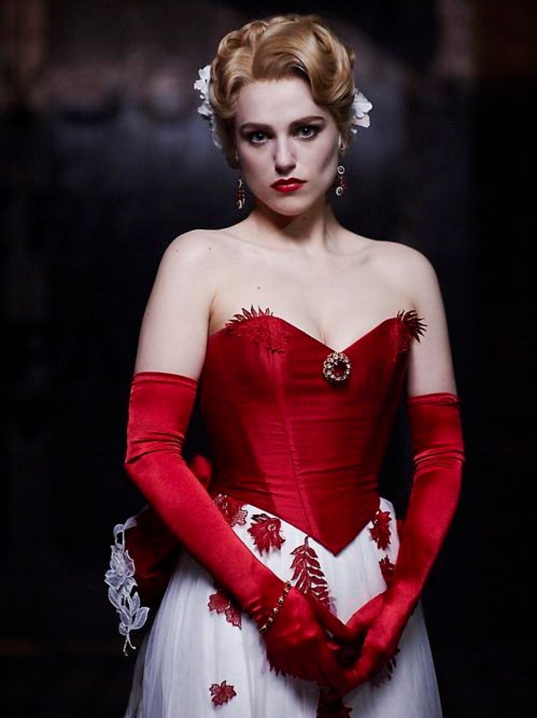 爱尔兰女明星凯蒂·麦克格雷斯