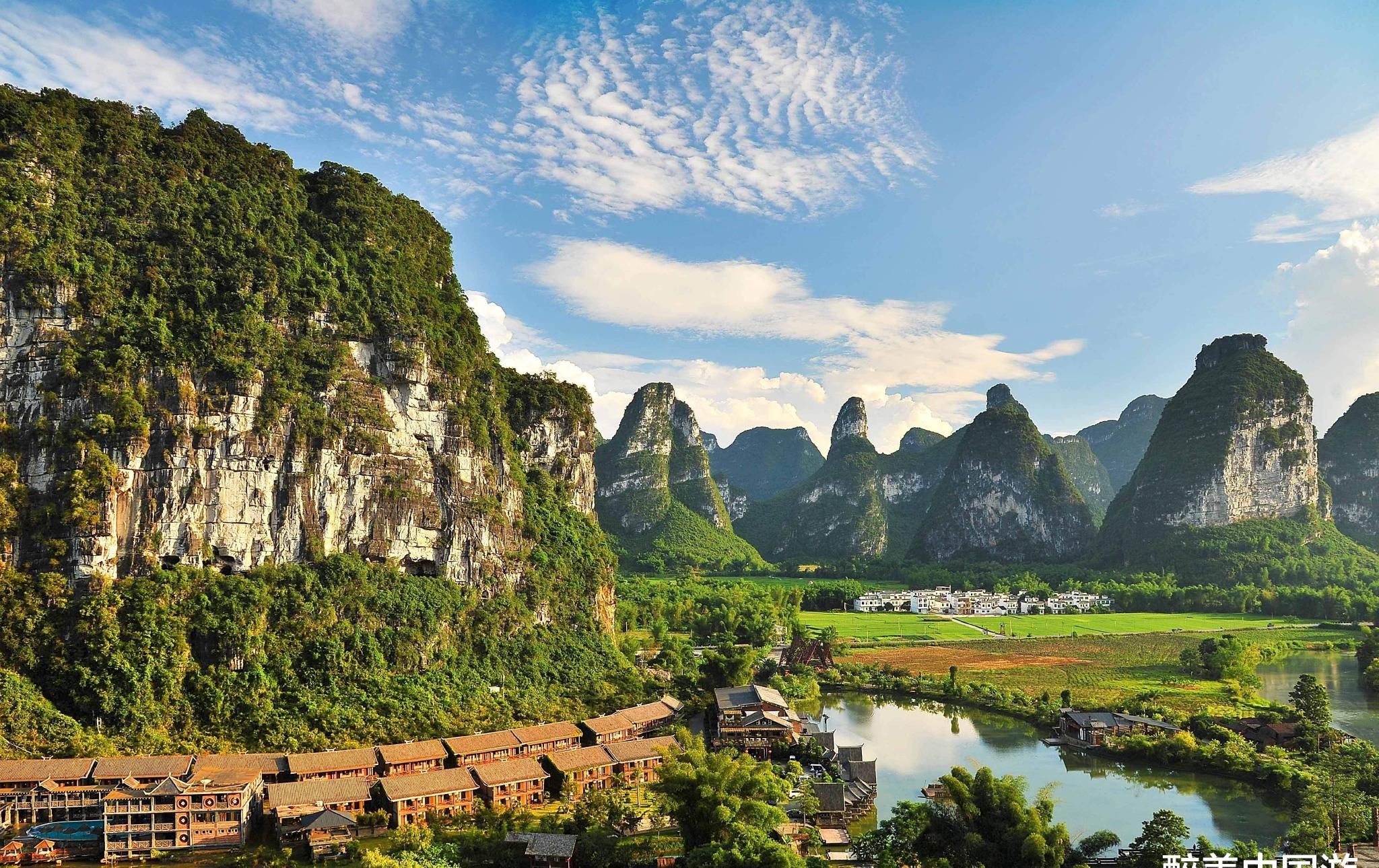 探访花千骨取景地山势俊秀流水环绕环境清幽