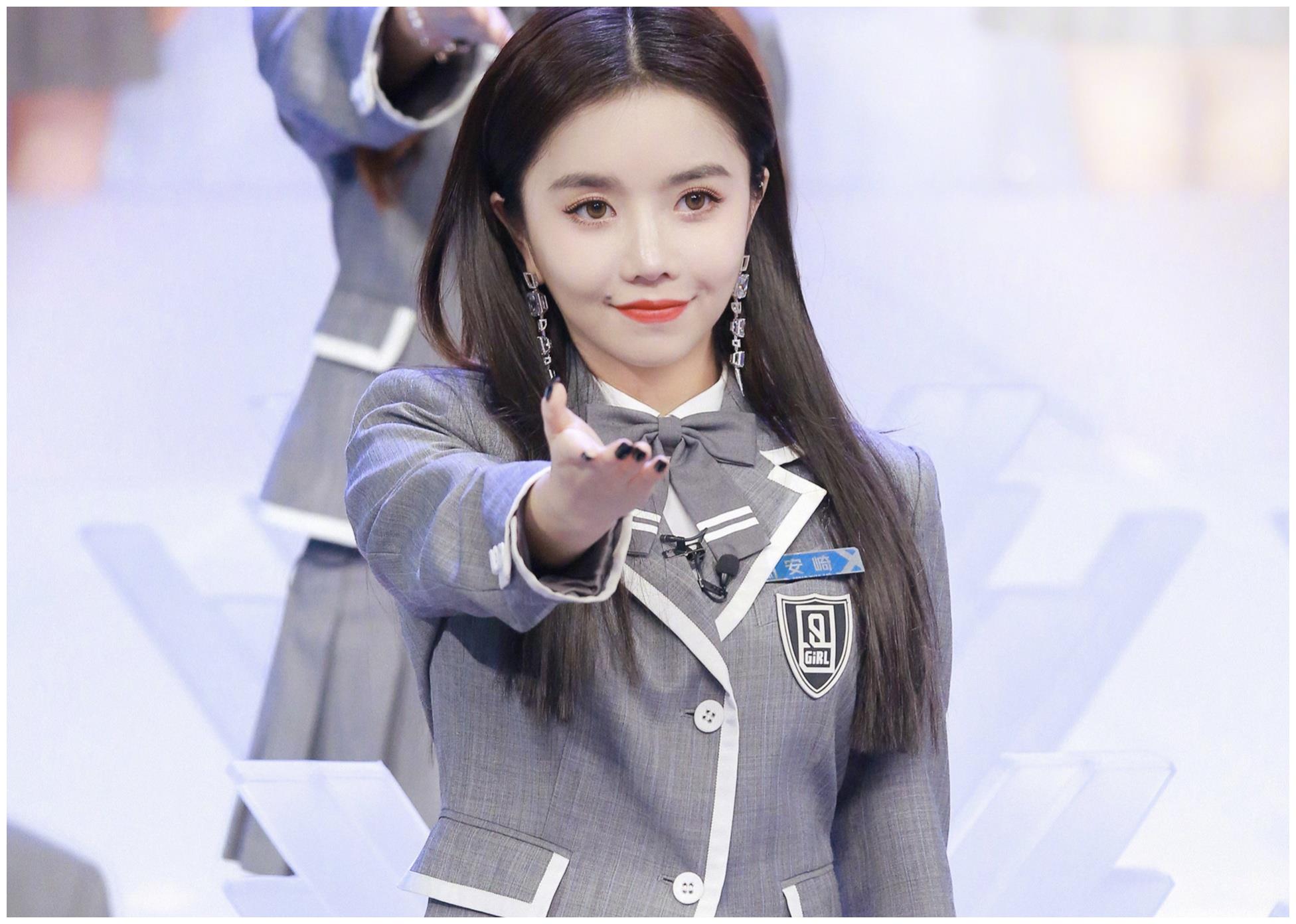 《青你2》决赛现场气氛凝重,哪些选手最紧张一目了然