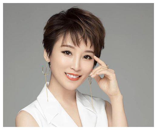 吴京为什么从不晒老婆谢楠留了长发不放心