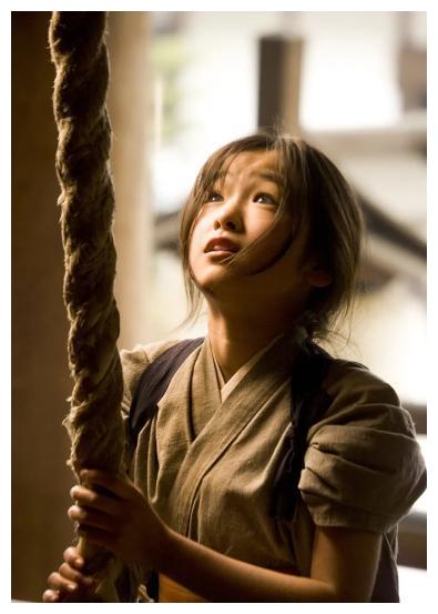 当年因为太漂亮,被全国人记住的12岁"小千代",如今长成怎样了