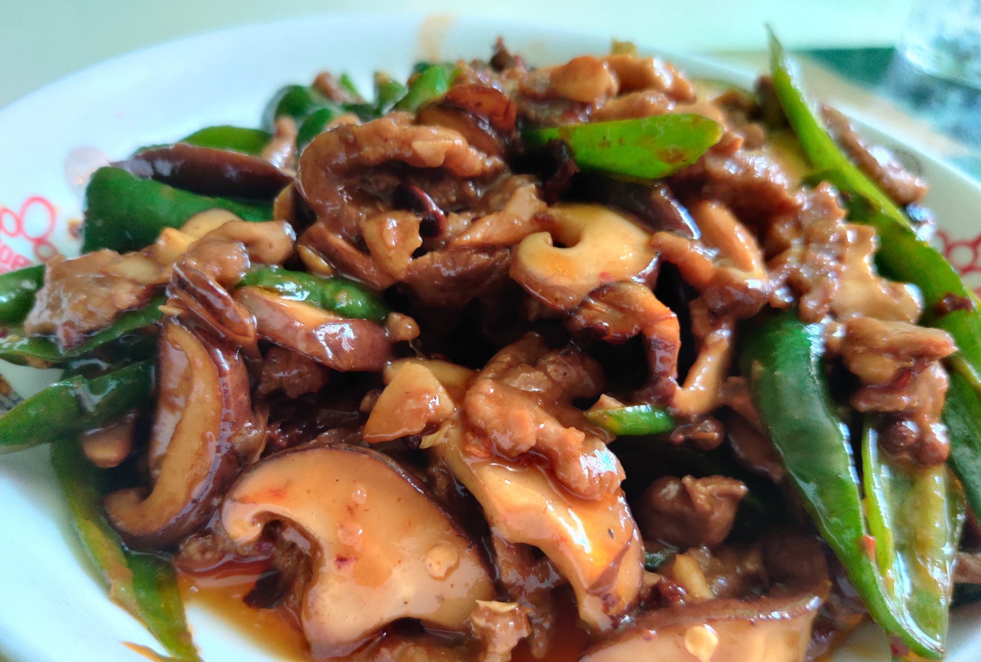 好吃的香菇炒牛肉