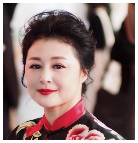 谢大脚于月仙被姐夫赵本山捧红与丈夫恩爱至今遗憾无子女