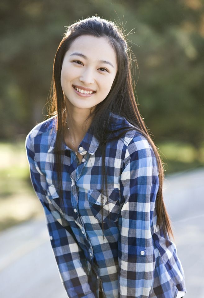 王梓桐,影视女演员,被誉为"素颜美女"