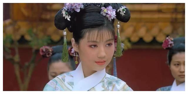 还记得甄嬛传中的青樱吗?她十岁就成了影后,如今却成了网店店主