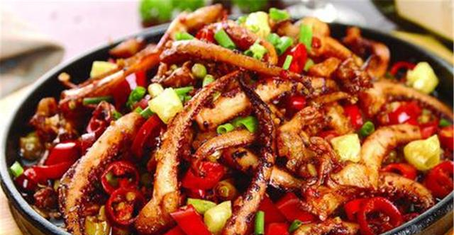 铁板鱿鱼这样炒口感q弹香气浓郁味道秒杀路边摊主要还不腥