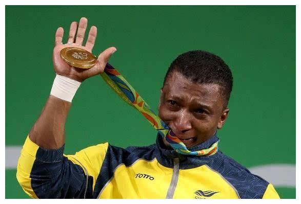 史上最爱哭的运动员,30岁的猛男眼中噙着泪水,在奥运会上大哭