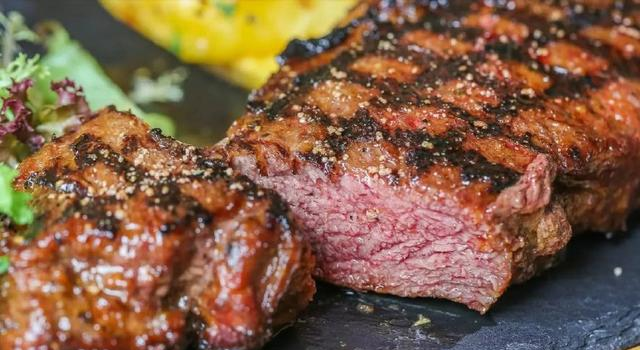 原来从牛排里流出来的“血水”不是“血”!真的长见识了休闲区蓝鸢梦想 - Www.slyday.coM 原来从牛排里流出来的“血水”不是“血”!真的长见识了休闲区蓝鸢梦想 - Www.slyday.coM