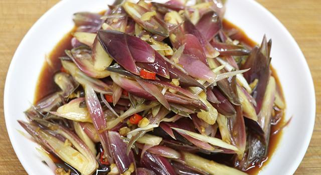 本期凉拌阳荷的视频制作全过程,大家可以参考厨易202