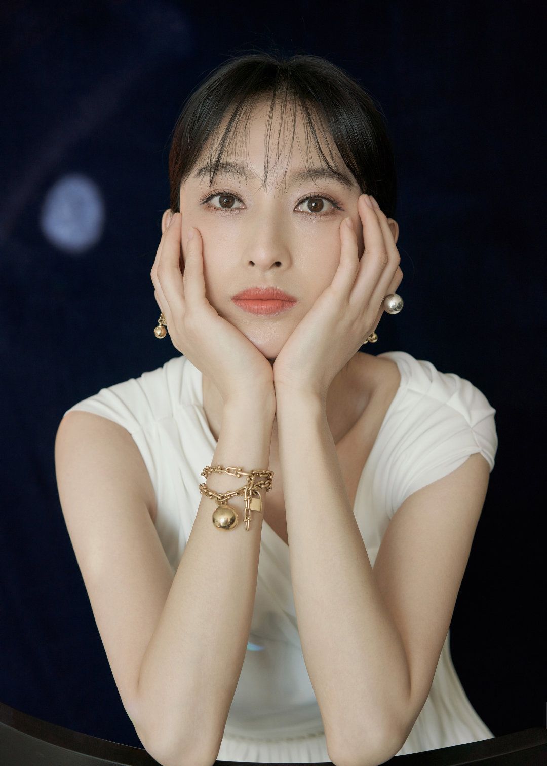 张俪:仪态万千,美丽动人