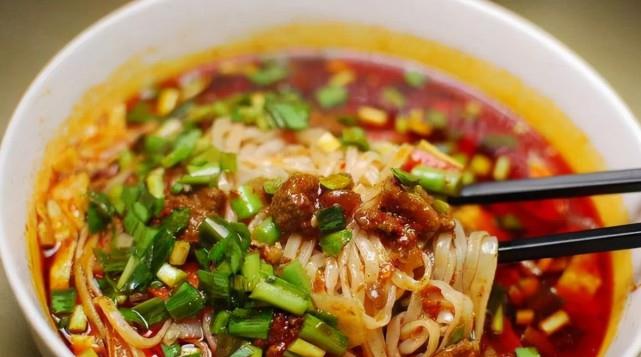 陕西传统美食臊子饸烙的做法酸香美味好吃解馋做法很简单