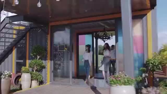 飞鸟集 苏小满听柴晴介绍 带武越来到一家酒吧放松洗霉运