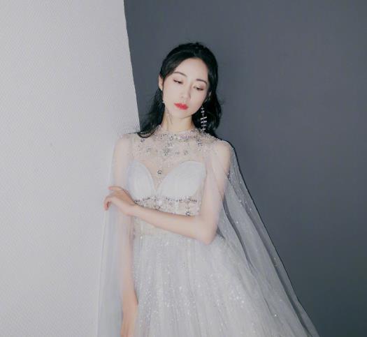 韩雪的纱裙还真是超有气质优雅时髦的精致穿搭也只有她能驾驭