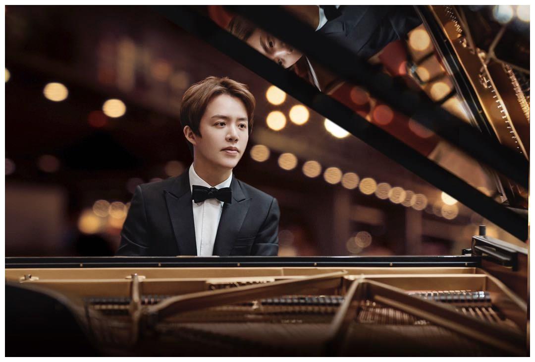 李云迪带你走入《我和我的家乡》,深入领略重庆的市井繁华