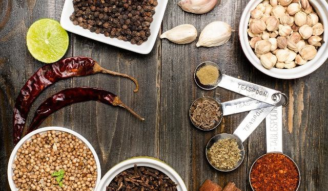 为白芷找好搭档,新手驾驭这种香料的简要指南,看懂便能灵活应用休闲区蓝鸢梦想 - Www.slyday.coM 为白芷找好搭档,新手驾驭这种香料的简要指南,看懂便能灵活应用休闲区蓝鸢梦想 - Www.slyday.coM