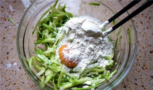 这款早餐饼美味又营养,十分钟搞定,从此告别路边摊,孩子抢着吃休闲区蓝鸢梦想 - Www.slyday.coM 这款早餐饼美味又营养,十分钟搞定,从此告别路边摊,孩子抢着吃休闲区蓝鸢梦想 - Www.slyday.coM