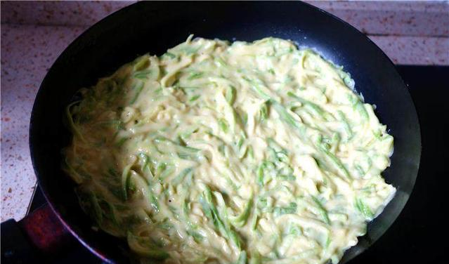 这款早餐饼美味又营养,十分钟搞定,从此告别路边摊,孩子抢着吃休闲区蓝鸢梦想 - Www.slyday.coM 这款早餐饼美味又营养,十分钟搞定,从此告别路边摊,孩子抢着吃休闲区蓝鸢梦想 - Www.slyday.coM