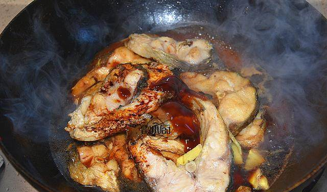 这肉太香了,隔三差五的就得吃一回,比猪肉便宜,营养也更高!休闲区蓝鸢梦想 - Www.slyday.coM 这肉太香了,隔三差五的就得吃一回,比猪肉便宜,营养也更高!休闲区蓝鸢梦想 - Www.slyday.coM