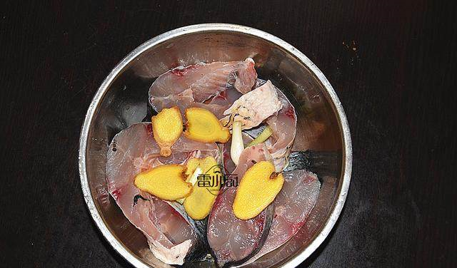 这肉太香了,隔三差五的就得吃一回,比猪肉便宜,营养也更高!休闲区蓝鸢梦想 - Www.slyday.coM 这肉太香了,隔三差五的就得吃一回,比猪肉便宜,营养也更高!休闲区蓝鸢梦想 - Www.slyday.coM