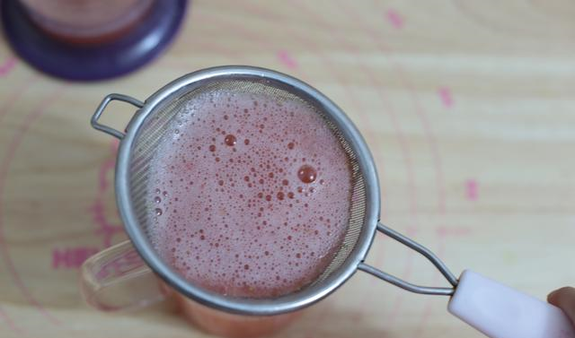 别再给孩子买果冻了,自己在家就能做,零添加更健康,营养又好吃休闲区蓝鸢梦想 - Www.slyday.coM 别再给孩子买果冻了,自己在家就能做,零添加更健康,营养又好吃休闲区蓝鸢梦想 - Www.slyday.coM