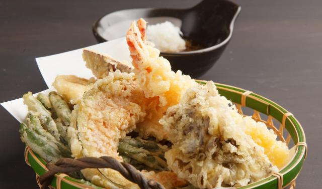 日本人一般吃什么油,为啥油炸食品很多,每天都吃也不会发胖?休闲区蓝鸢梦想 - Www.slyday.coM 日本人一般吃什么油,为啥油炸食品很多,每天都吃也不会发胖?休闲区蓝鸢梦想 - Www.slyday.coM