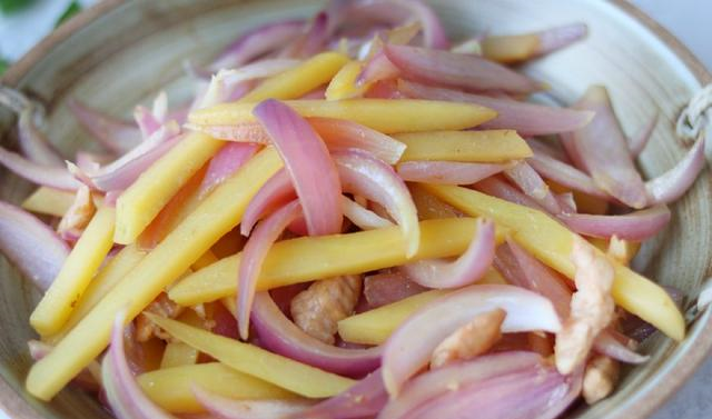 这菜一块钱一斤不吃就亏了,它是蔬菜中的“皇后”,女性要多吃休闲区蓝鸢梦想 - Www.slyday.coM 这菜一块钱一斤不吃就亏了,它是蔬菜中的“皇后”,女性要多吃休闲区蓝鸢梦想 - Www.slyday.coM