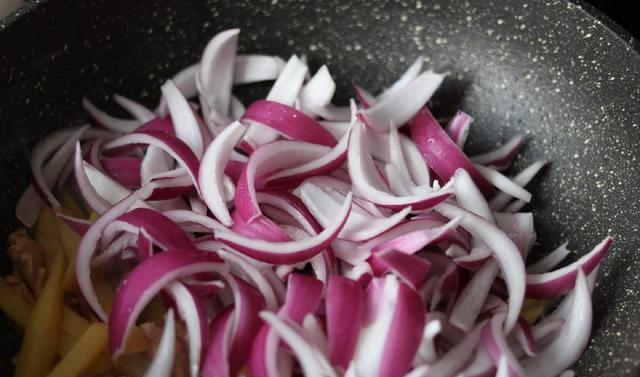 这菜一块钱一斤不吃就亏了,它是蔬菜中的“皇后”,女性要多吃休闲区蓝鸢梦想 - Www.slyday.coM 这菜一块钱一斤不吃就亏了,它是蔬菜中的“皇后”,女性要多吃休闲区蓝鸢梦想 - Www.slyday.coM