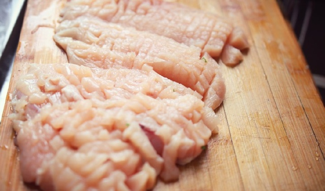 鸡肉做的饺子馅你一定没吃过配上应季蔬菜包出的水饺鲜香多汁