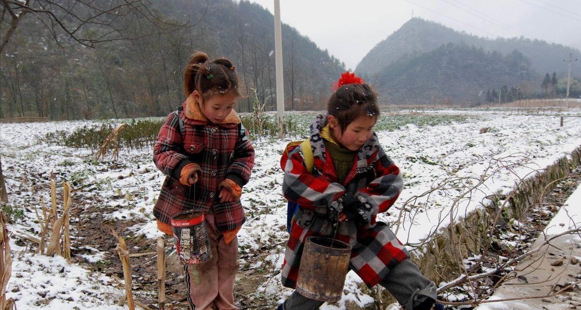 为什么永远不要给孩子穿别人的旧衣服休闲区蓝鸢梦想 - Www.slyday.coM