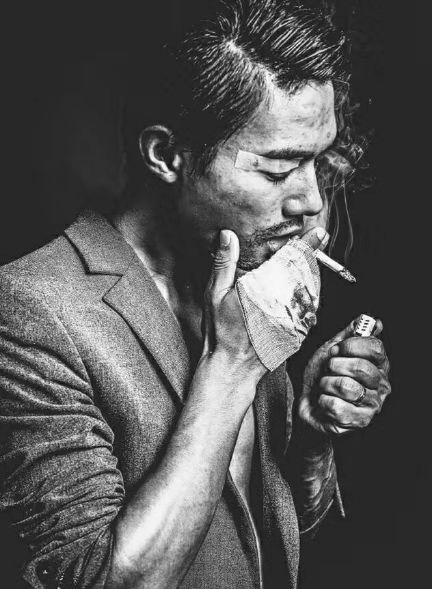 成熟男人孤独头像_高清图集_新浪网