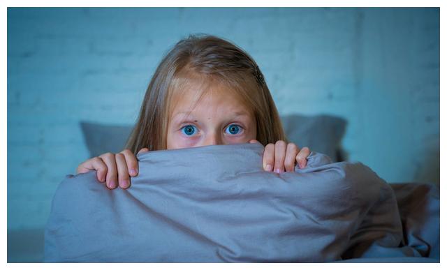 孩子胆子小?家长做到这三点,轻松帮助孩子克服恐惧心理