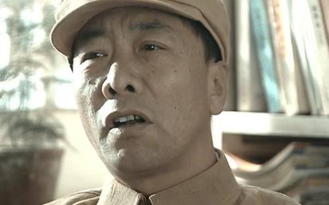 《亮剑》李云龙遇上小麻烦,赵刚不屑去帮,孔捷却没那能力